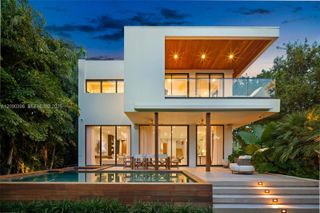 5701 N Bay Road, Miami Beach, FL 33140