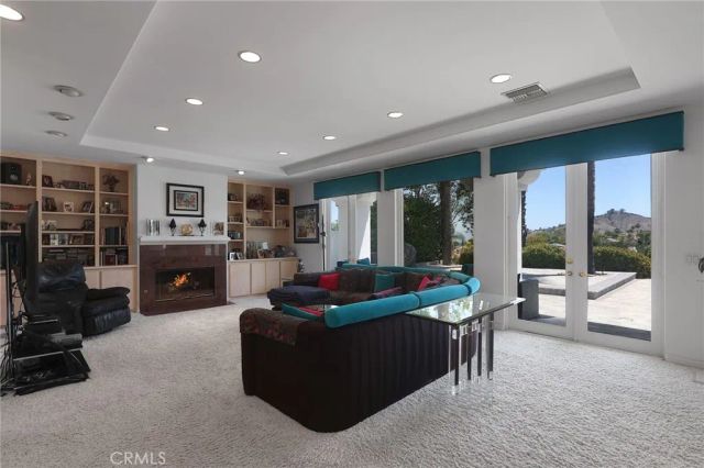 3732 Paseo Primario, Calabasas, CA 91302