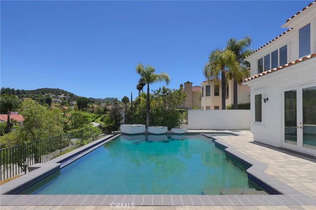 3732 Paseo Primario, Calabasas, CA 91302