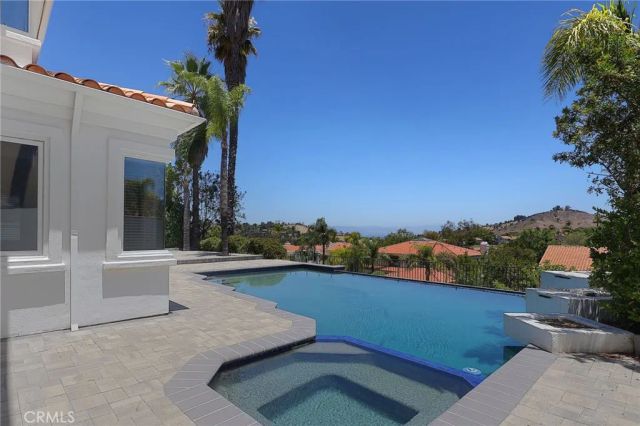 3732 Paseo Primario, Calabasas, CA 91302
