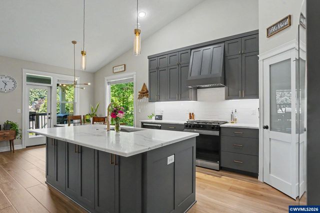 591 Timber View St NW, Salem, OR 97304