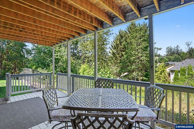 591 Timber View St NW, Salem, OR 97304