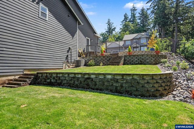 591 Timber View St NW, Salem, OR 97304