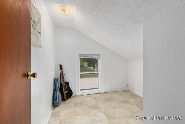 417 SANBORN Avenue, Big Rapids, MI 49307