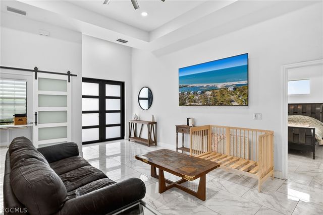 1137 NE 4th AVE, Cape Coral, FL 33909