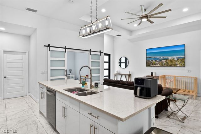 1137 NE 4th AVE, Cape Coral, FL 33909