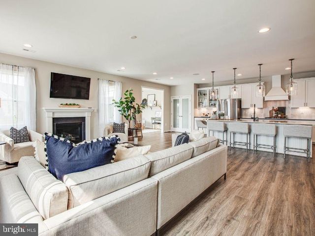 2206 KAREN TER, Fredericksburg, VA 22405