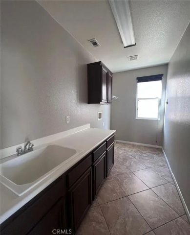 7771 Stonegate, Eastvale, CA 92880