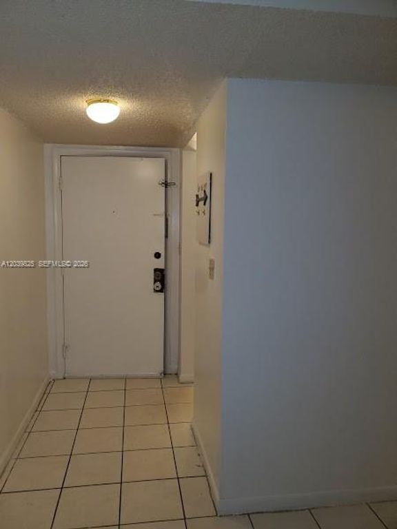8635 NW 8th Street 423, Miami, FL 33126