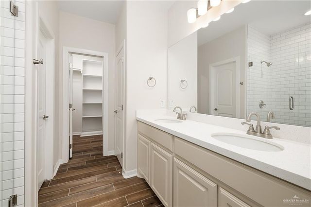 4000 N Sorghum Circle, Edinburg, TX 78542