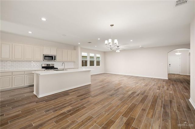 4000 N Sorghum Circle, Edinburg, TX 78542