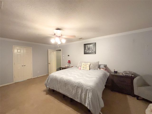 3811 Trent Cove Ln, Pearland, TX 77584