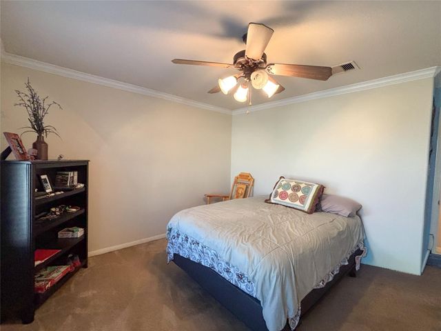 3811 Trent Cove Ln, Pearland, TX 77584