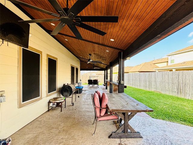 3811 Trent Cove Ln, Pearland, TX 77584