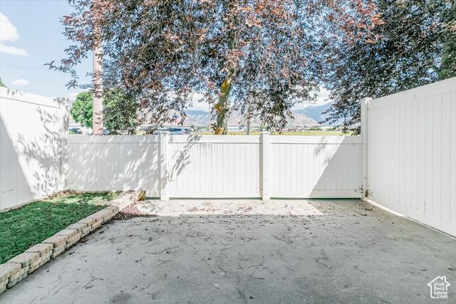 85 HAMPTON PL, Logan, UT 84341