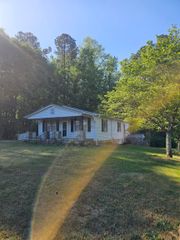 320 Iron Bridge Road, Cowpens, SC 29330