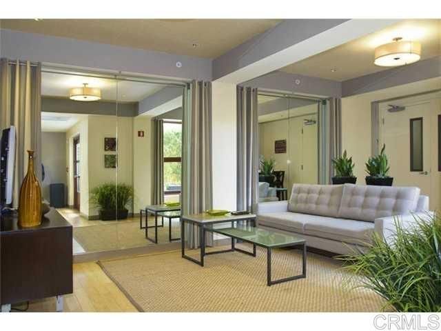 1150 J Street 811, San Diego, CA 92101