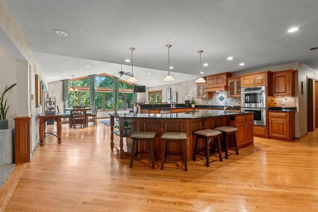W318N1050 Huckleberry WAY, Delafield, WI 53018