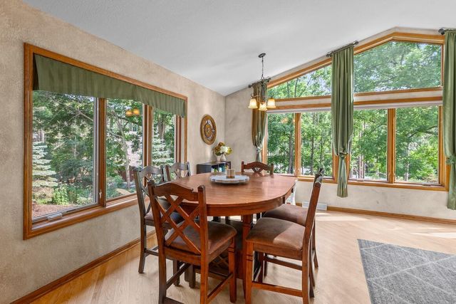 W318N1050 Huckleberry WAY, Delafield, WI 53018