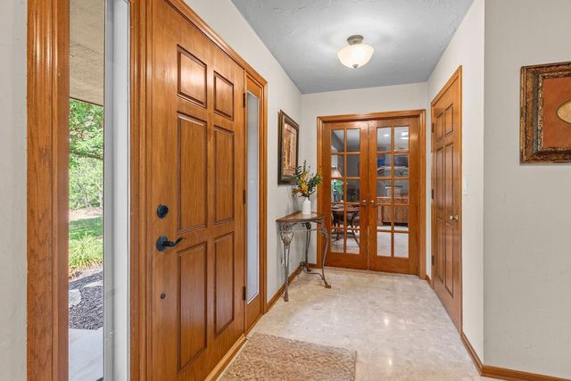 W318N1050 Huckleberry WAY, Delafield, WI 53018