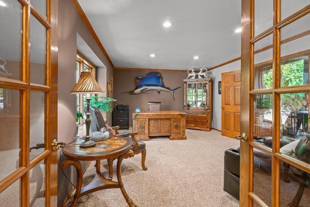 W318N1050 Huckleberry WAY, Delafield, WI 53018