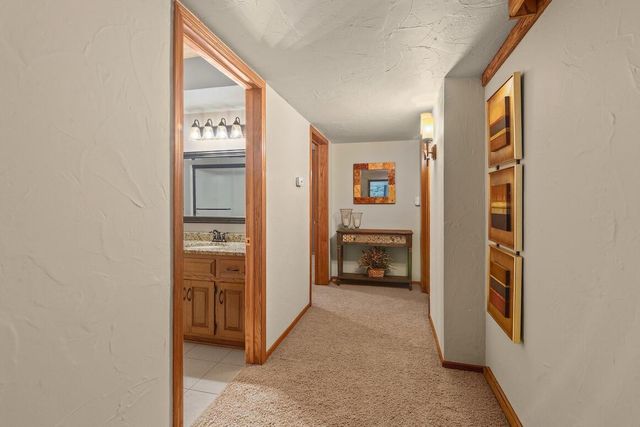 W318N1050 Huckleberry WAY, Delafield, WI 53018