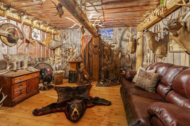 W318N1050 Huckleberry WAY, Delafield, WI 53018