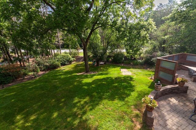 W318N1050 Huckleberry WAY, Delafield, WI 53018
