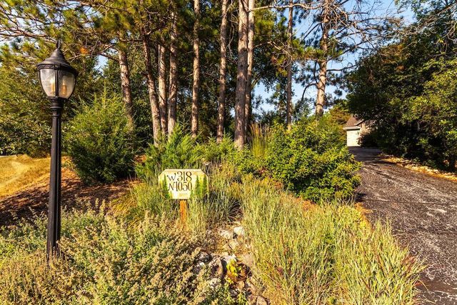 W318N1050 Huckleberry WAY, Delafield, WI 53018