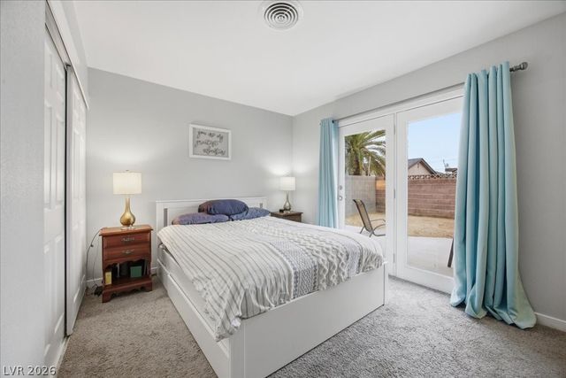 4221 Esmeralda Avenue, Las Vegas, NV 89102