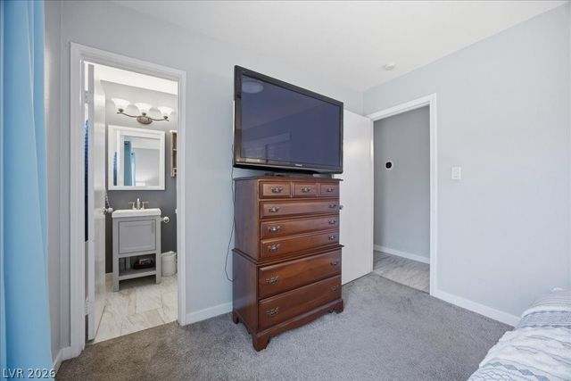 4221 Esmeralda Avenue, Las Vegas, NV 89102