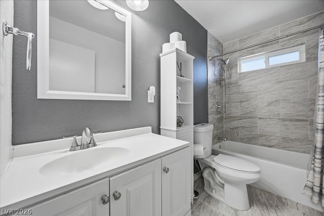 4221 Esmeralda Avenue, Las Vegas, NV 89102