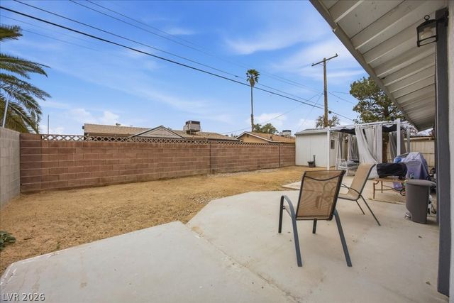 4221 Esmeralda Avenue, Las Vegas, NV 89102