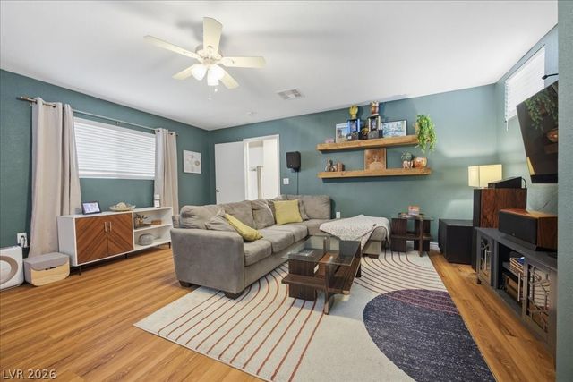 4221 Esmeralda Avenue, Las Vegas, NV 89102