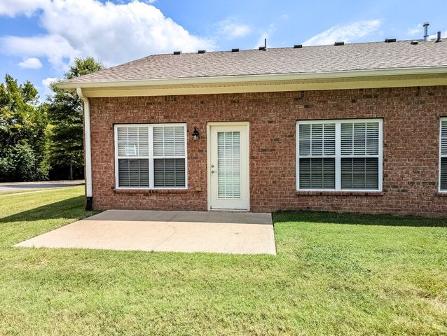 262 Wrennewood Ln, Franklin, TN 37064