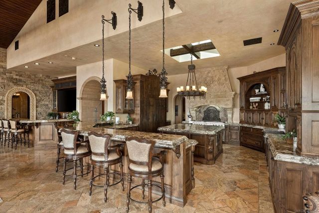 8619 Via Rancho Cielo, Rancho Santa Fe, CA 92067