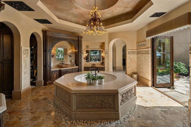 8619 Via Rancho Cielo, Rancho Santa Fe, CA 92067