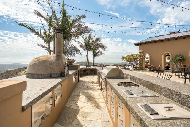 8619 Via Rancho Cielo, Rancho Santa Fe, CA 92067