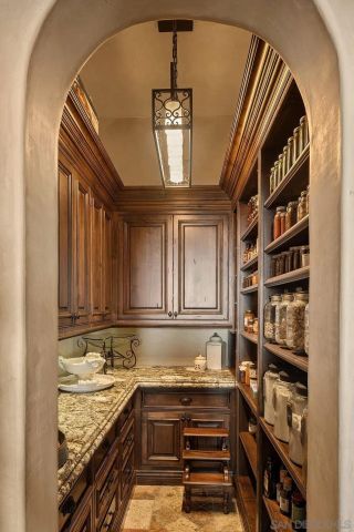 8619 Via Rancho Cielo, Rancho Santa Fe, CA 92067