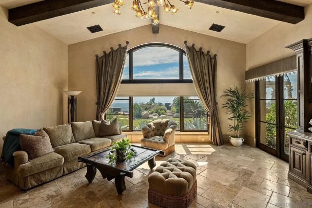 8619 Via Rancho Cielo, Rancho Santa Fe, CA 92067