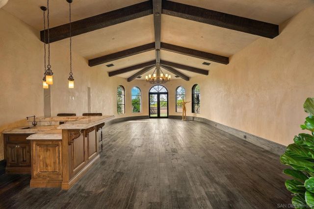 8619 Via Rancho Cielo, Rancho Santa Fe, CA 92067