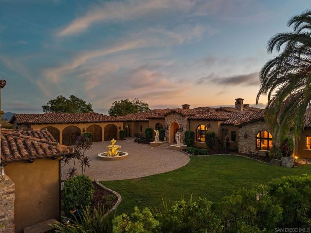 8619 Via Rancho Cielo, Rancho Santa Fe, CA 92067