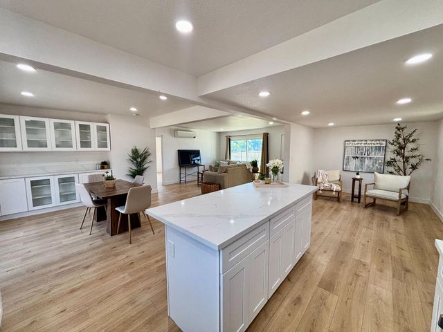 1917 Grand Ave, Sacramento, CA 95838