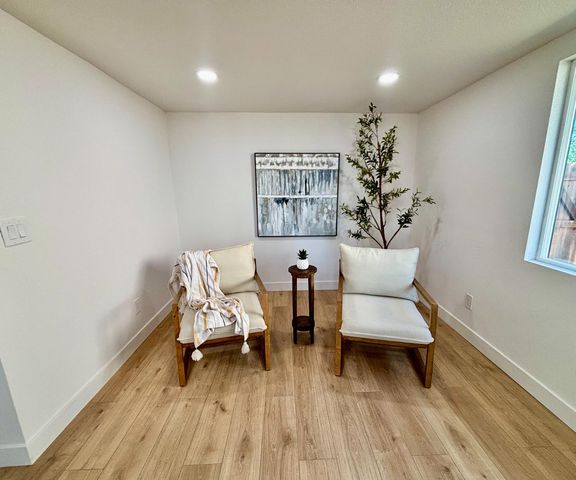 1917 Grand Ave, Sacramento, CA 95838