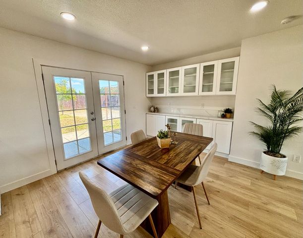 1917 Grand Ave, Sacramento, CA 95838