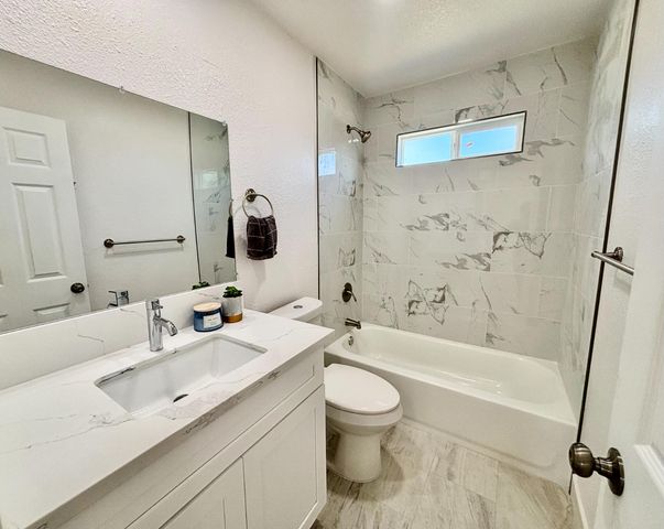 1917 Grand Ave, Sacramento, CA 95838