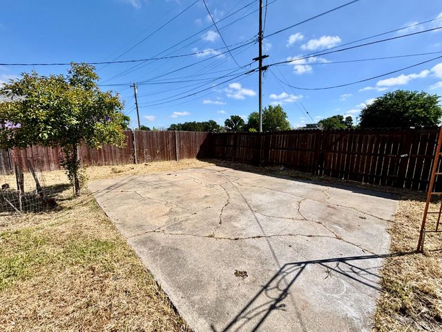 1917 Grand Ave, Sacramento, CA 95838