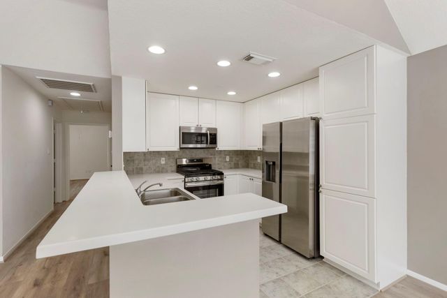 67 Woodlily Place, Spring, TX 77382