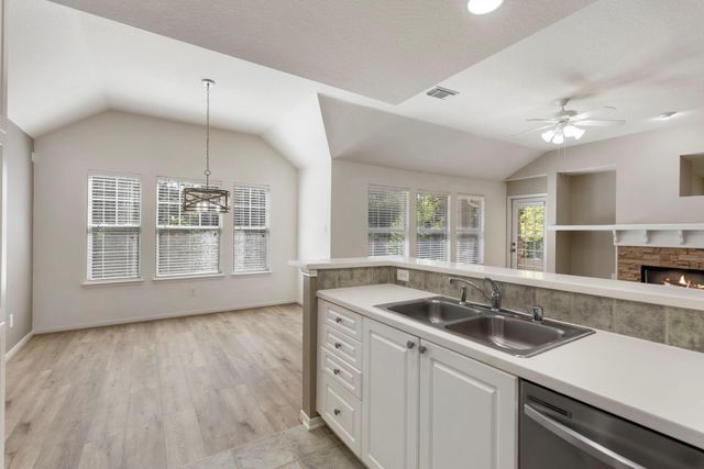 67 Woodlily Place, Spring, TX 77382