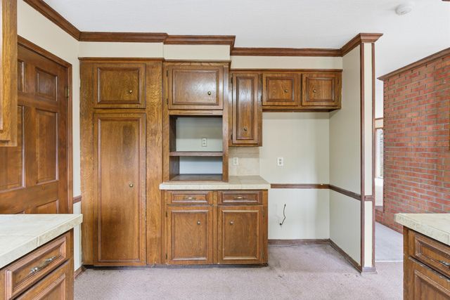 100 Warwick Pl, Hattiesburg, MS 39402